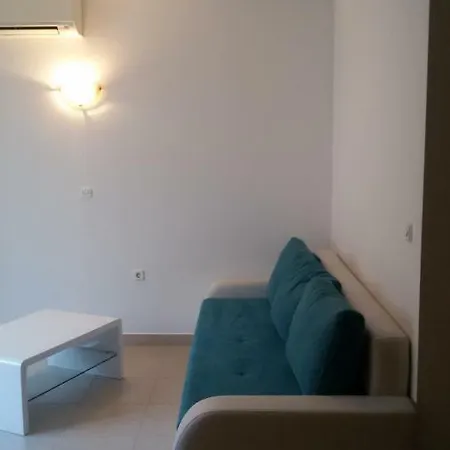 Neno Apartment *