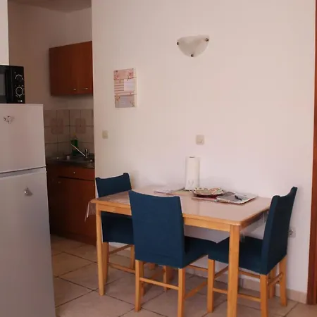 Neno Apartment *